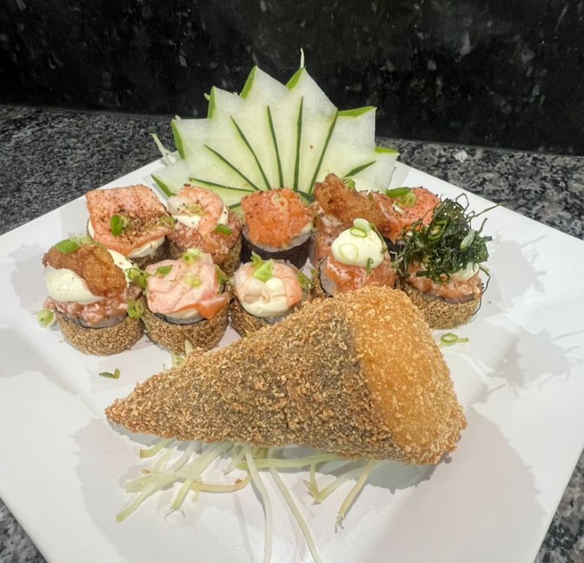 10 PEÇAS VARIADAS + 1 TEMAKI